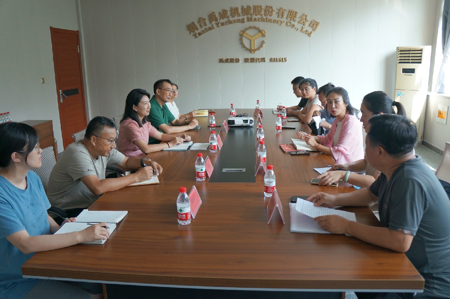 民建煙臺市委會、民建高新區(qū)總支領(lǐng)導蒞臨我公司考察